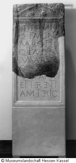 Grabstein des Quintus Favonius Varus Bild1